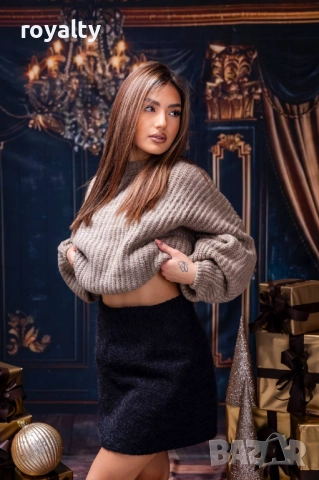 Дамски Пуловер и Пола , снимка 5 - Блузи с дълъг ръкав и пуловери - 52884634