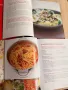 Две готварски книги с твърди корици – Gordon Ramsay и Jamie Oliver – на английски език, снимка 10