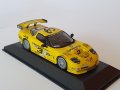 Колекционерски модел Corvette C5-R Minichamps 1/43, снимка 8