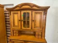 Шкаф - витрина от дъбов масив, снимка 6