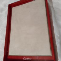 Cartier® Official Подложка / дисплей/ стойка за презентация на Cartier, снимка 1 - Друго търговско оборудване - 36268037