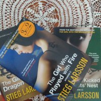 Трилогията  на Ларсон"Момичето с татуирания дракон", на английски език , снимка 1 - Художествена литература - 42005892
