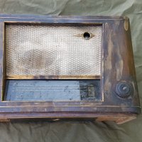 Старо немско лампово радио , снимка 2 - Антикварни и старинни предмети - 35696688