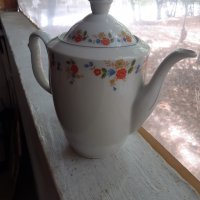 Прекрасен стар порцеланов чайник Blankeuhammer Bavaria, снимка 1 - Антикварни и старинни предмети - 34348817