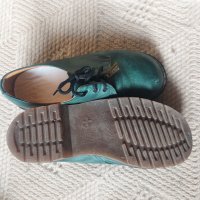 Обувки Док Мартенс 40 номер, снимка 3 - Дамски ежедневни обувки - 38654816