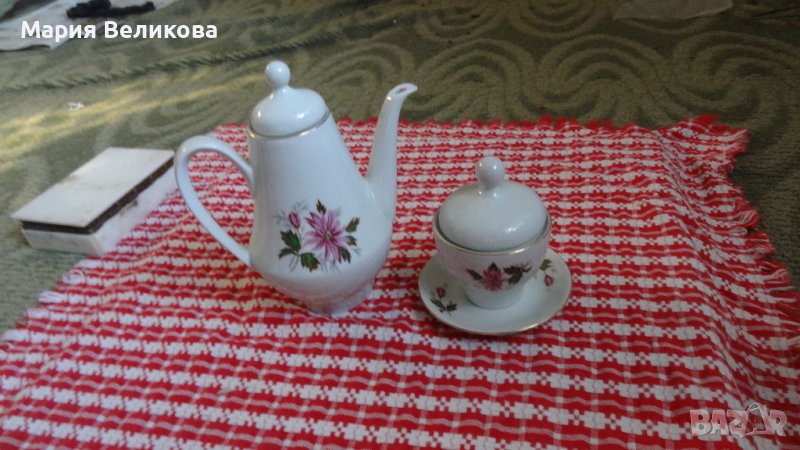 Български порцелан ,чайник ,захарница и др., снимка 1