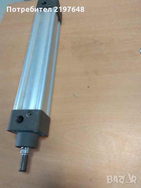 Пневматичен цилиндър 40х200 ISO6431, снимка 1