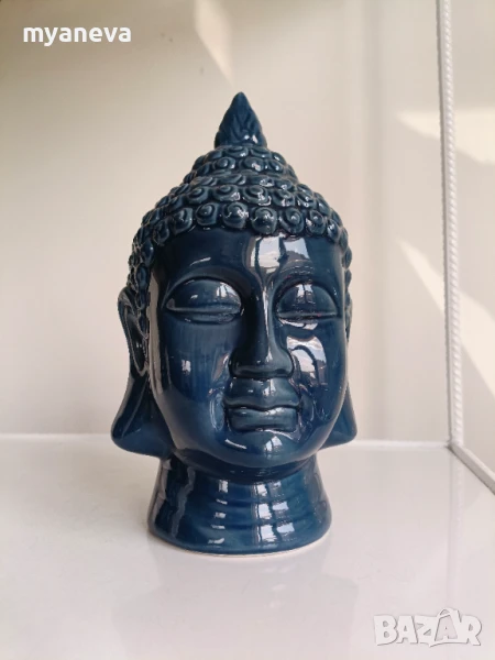 Порцеланова глава на Буда в поза релакс и медитация. , снимка 1