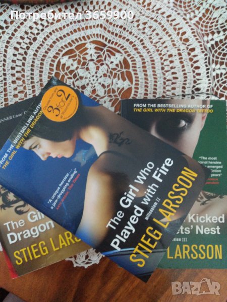 Трилогията  на Ларсон"Момичето с татуирания дракон", на английски език , снимка 1