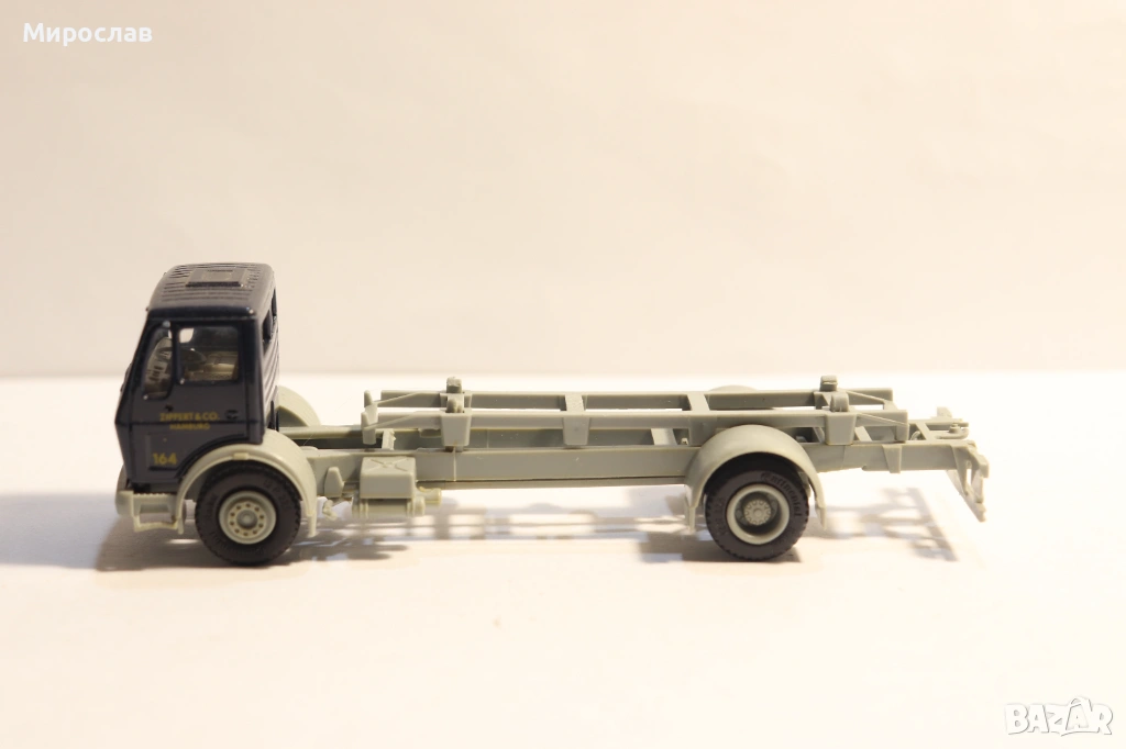 HERPA H0 1/87 MERCEDES BENZ МОДЕЛ ИГРАЧКА КАМИОН, снимка 1