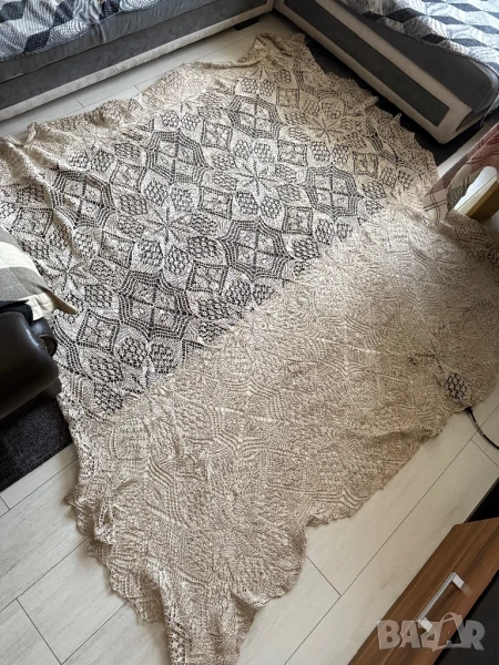 плетена на 5 куки покривка  2метра, снимка 1