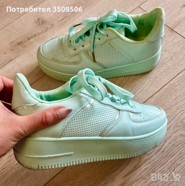 Сникърси в ментов цвят!, снимка 1