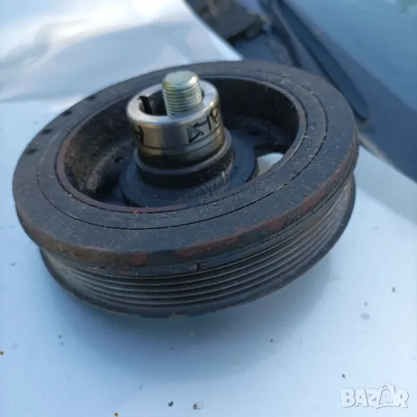 Шайба колянов вал Тойота Аурис 1,4 D4D 2009 Демферна шайба Тойота, снимка 1