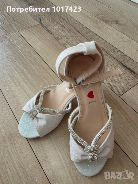 Детски сандали на ток с камъни, снимка 1