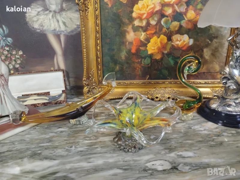 Murano, великолепието на авторското стъкло. Пепелник гондола 60лв, бонбониера 80. Лебеда 45. Размери, снимка 1