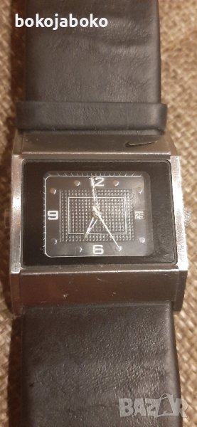 часовник Nike Women's Pink Oregon Series Square G Watch WA0051, снимка 1