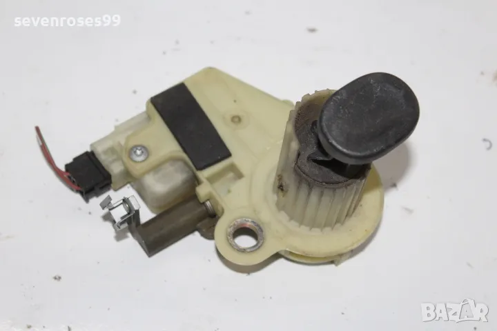 Механизъм багажник Renault Laguna 1 1.8i 1997 Рено Лагуна 1 хечбек, снимка 1