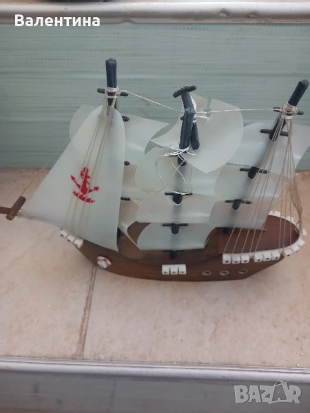 Сувенирен  ветроходен кораб, снимка 1