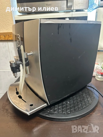 Кафемашина Jura j5, снимка 3 - Кафемашини - 53614024