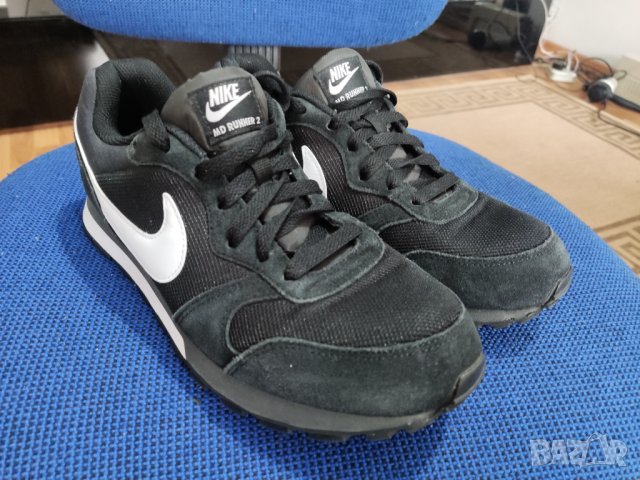 Nike MD Runner II Black / White, снимка 2 - Маратонки - 40775911