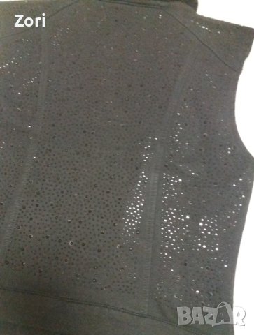 УНИКАЛНО яке без ръкав, цялото в черни камъчета, снимка 5 - Якета - 41224364