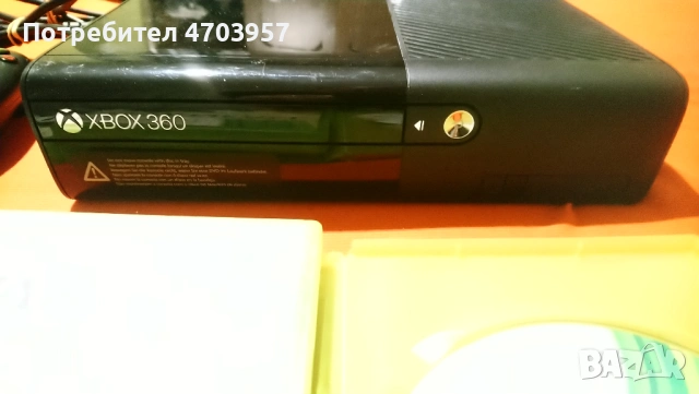 Конзола Xbox 360 E 500GB с Джойстик Кабели и 4 Игри, снимка 4 - Xbox конзоли - 53042624