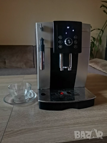 Кафемашина Delonghi Magnifica Ecam 23.210, снимка 2 - Кафемашини - 52513890