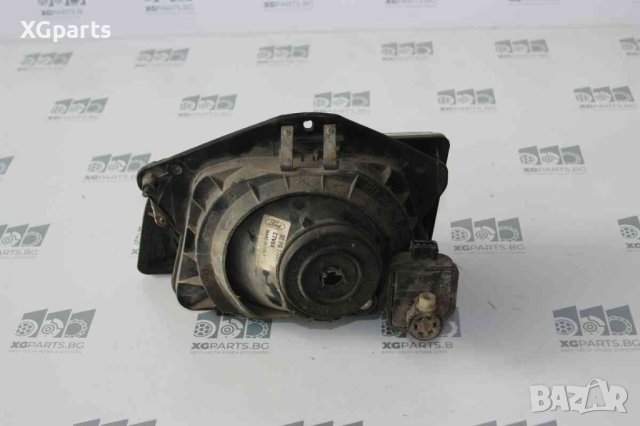 Десен фар за Ford Fiesta 97г., снимка 2 - Части - 41044355
