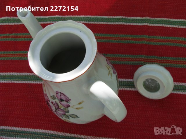 Порцеланов чайник, снимка 2 - Антикварни и старинни предмети - 34838918