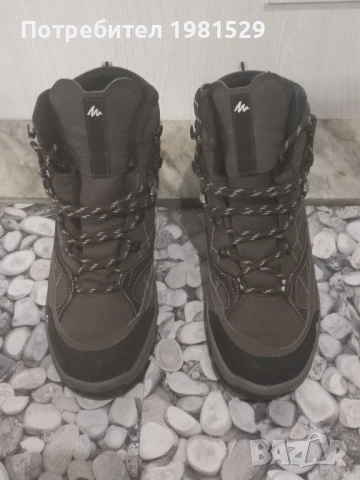 Продавам боти за туризъм и сняг , снимка 5 - Мъжки боти - 53399748