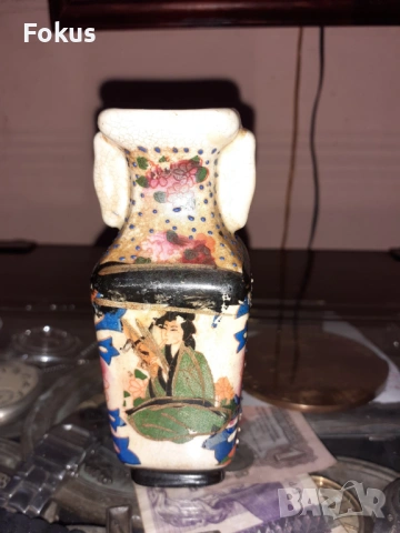 Сатцума Satsuma стара малка ваза порцелан миниатюрна