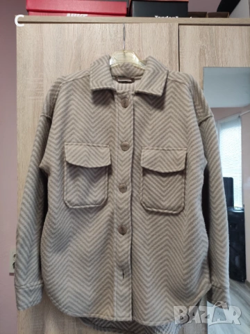 Дамско яке тип риза в отлично състояние S р-р 