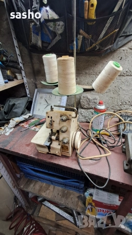 оверлог сингер , снимка 4 - Шевни машини - 52406241