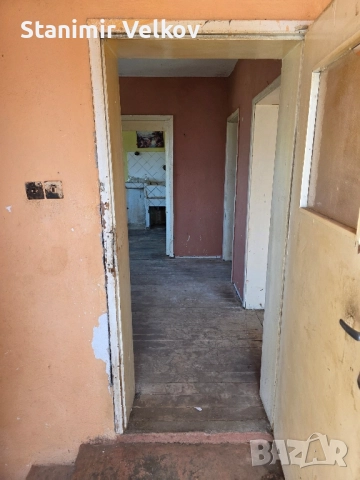 Двуетажна Къща с таван Тополовград, снимка 15 - Къщи - 51653627