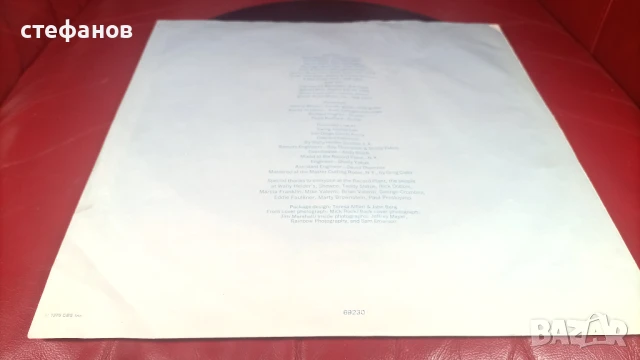 Дългосвиреща грамофонна плоча на JOHNNY WINTER „CAPTURED LIVE!”, Холандия, снимка 3 - Грамофонни плочи - 50682097