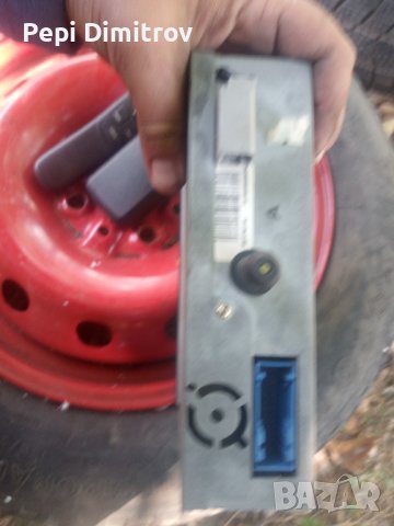 Фабрична GPS навигация PEUGEOT CITROEN NAVIGATION READER 9631261780, снимка 3 - Части - 42067958