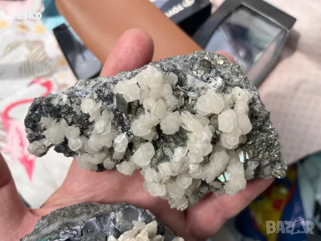 Друзи желязо+пирит+кристал-2 броя, снимка 4 - Други ценни предмети - 50053097