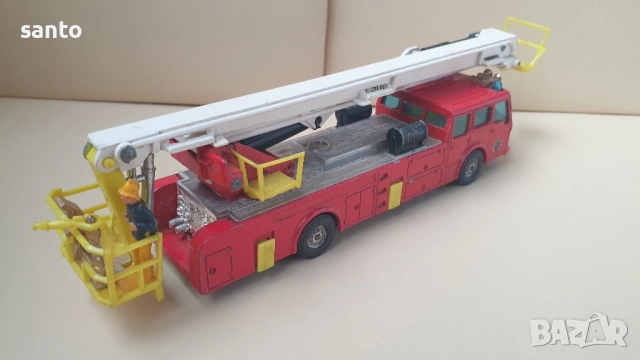 Corgi , снимка 2 - Колекции - 52771107