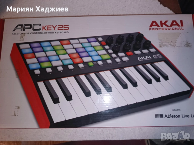 Midi контролери AKAI APC KEY 25 + AKAI LPD 8, снимка 3 - Ресийвъри, усилватели, смесителни пултове - 52627267