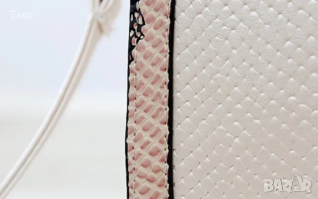 Дамска чанта с декорация от бяла змийска кожа, снимка 11 - Чанти - 48086115