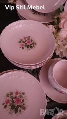 Розов порцеланов сервиз Hutschenreuther , снимка 6 - Сервизи - 52668065