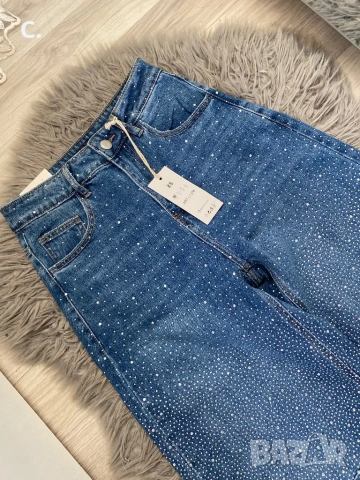 Дамски дънки с камъни, снимка 2 - Дънки - 53448672