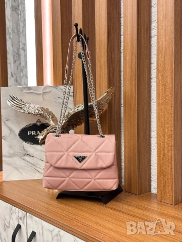 чанти prada , снимка 8 - Чанти - 51436369
