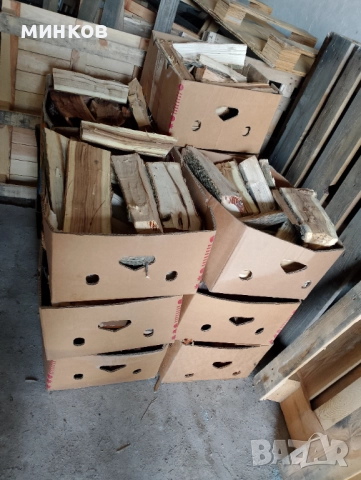 Дървени палета и скари за огрев мебели огради. Дърва в кашони за огрев , снимка 2 - Дърва за огрев - 52702589