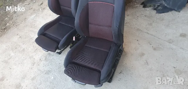 Седалки BMW 》 1 серия 》 2008г. , снимка 3 - Части - 48111344