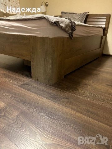 Спалня, снимка 2 - Спални и легла - 53500624