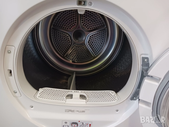 Кондензна сушилня с термопомпа  BOSCH Serie 4 - 8 кг, снимка 6 - Сушилни - 52391886
