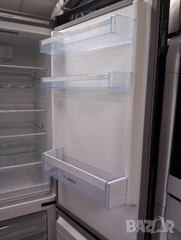 Черен комбиниран хладилник с фризер Бош Bosch с две години гаранция!, снимка 8 - Хладилници - 53776158