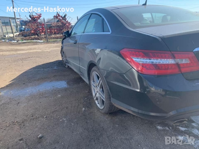 Мерцедес E350 CDI, снимка 4 - Автомобили и джипове - 36044125