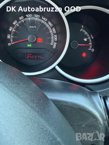 Kia Venga 1,4 GPL Panorama , снимка 9 - Автомобили и джипове - 52207372